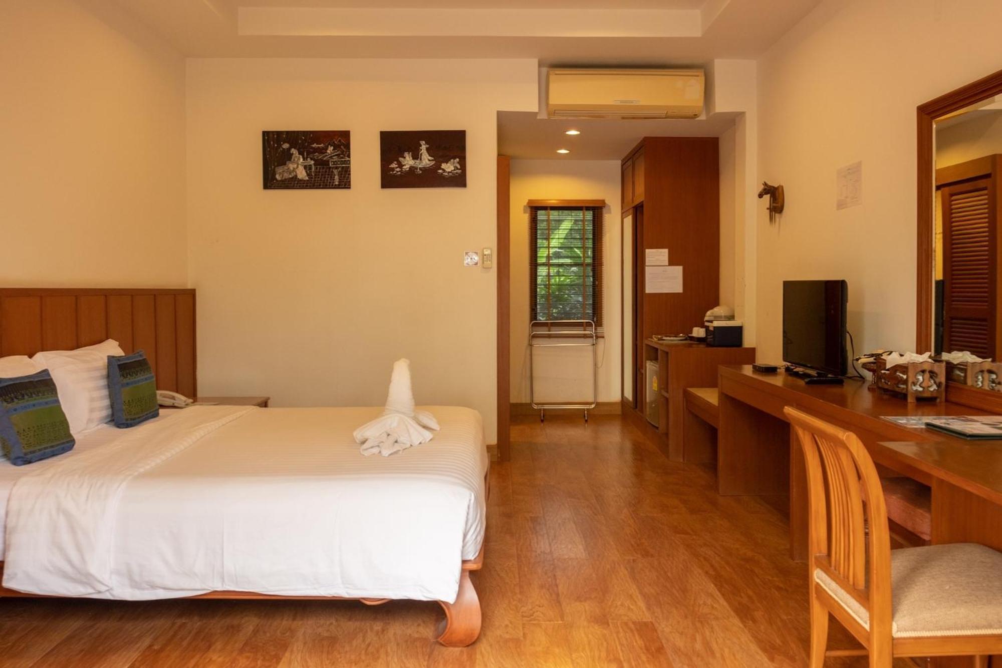 Sailom Resort Bangsaphan Bang Saphan Exterior foto